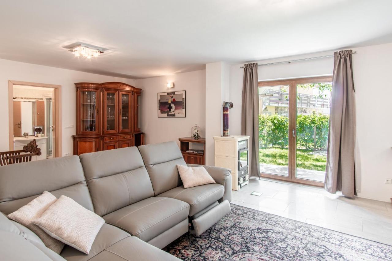 Villa Hermes Art Dutovlje Екстериор снимка